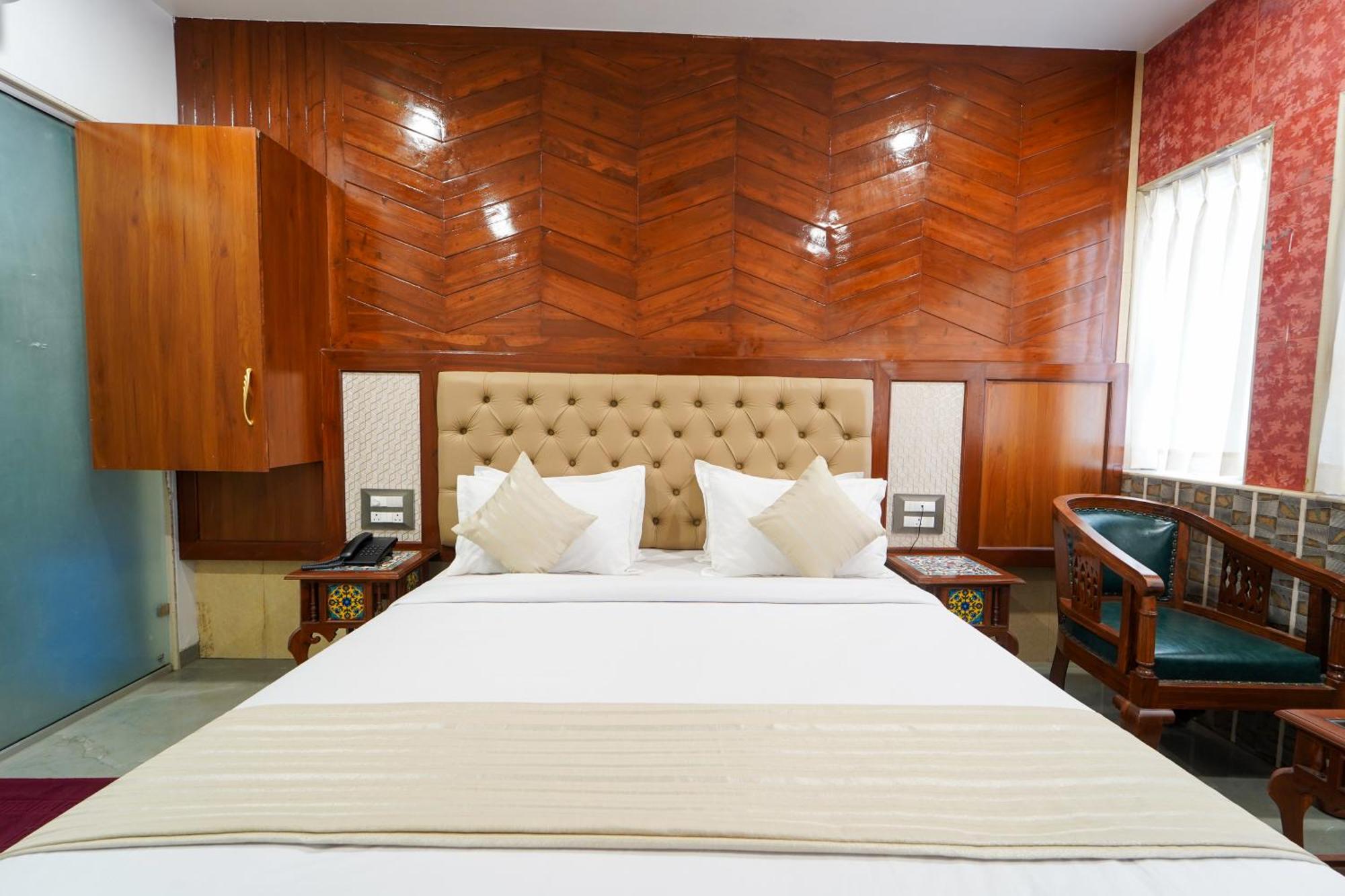 Hotel Bright Star Mahābaleshwar Zewnętrze zdjęcie
