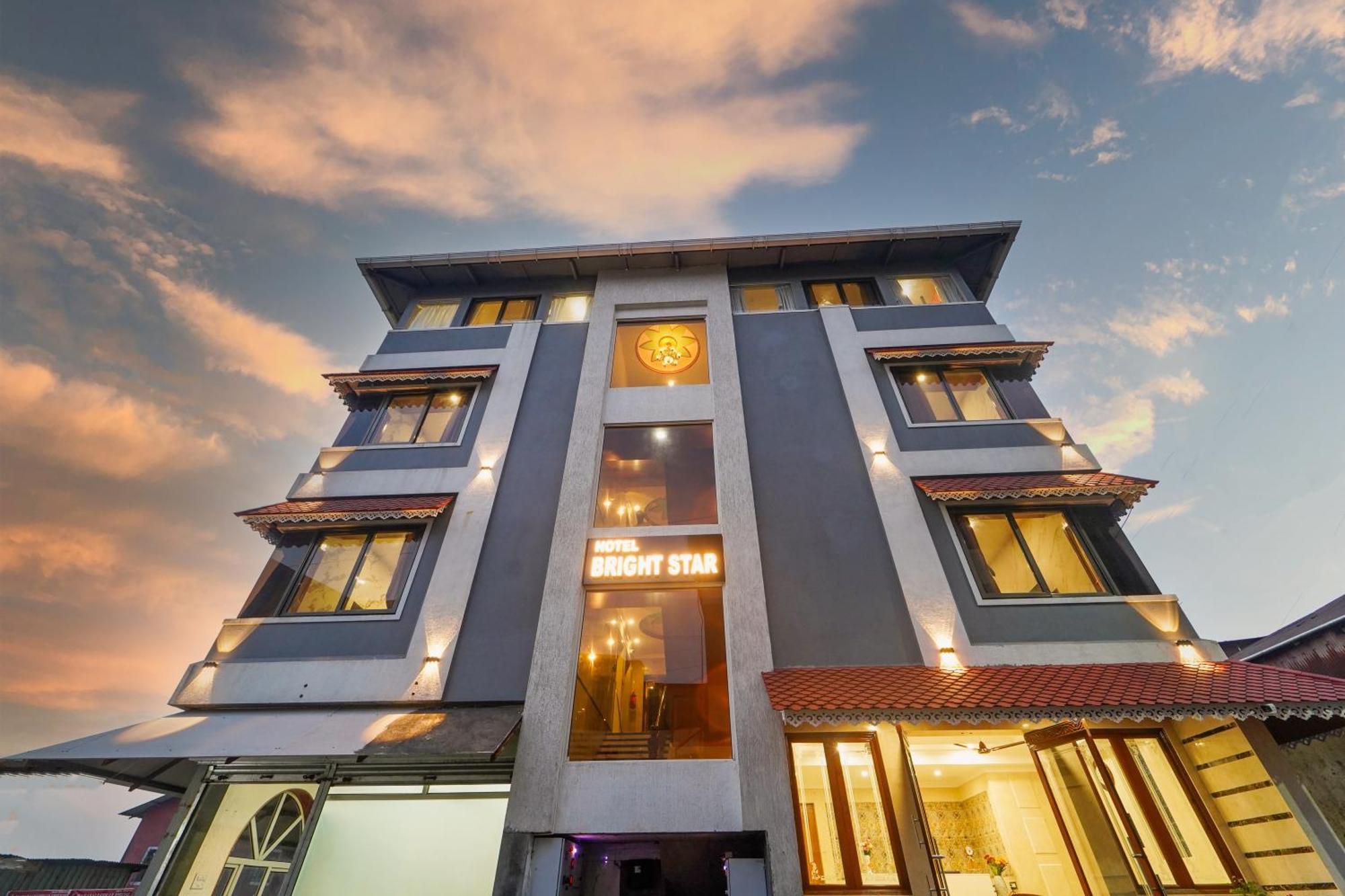 Hotel Bright Star Mahābaleshwar Zewnętrze zdjęcie